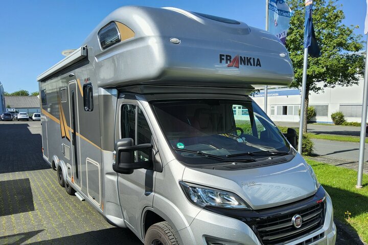 Wohnmobil Ansicht gross